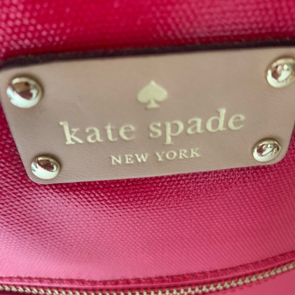 Kate Spade handbag. Never used no tags. Hot pink. Black and white inside - Picture 5 of 12